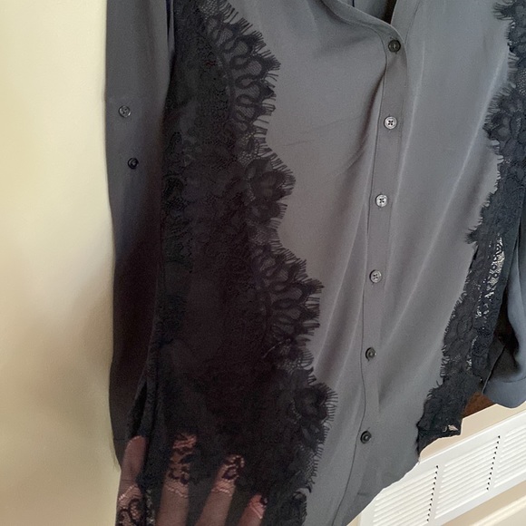 Express Button-Up - Picture 5 of 8